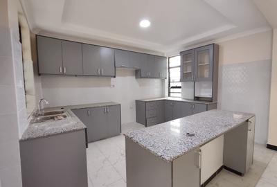 4 Bed House with En Suite at Kenyatta Road - 4