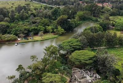 Land in Karen