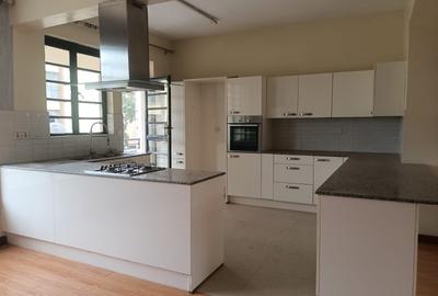 3 Bed Apartment with En Suite at Kileleshwa