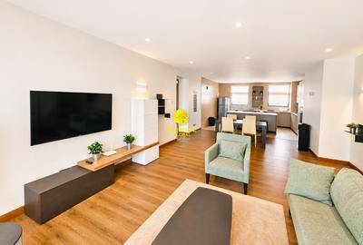 Furnished 2 Bed Apartment with En Suite in Rosslyn