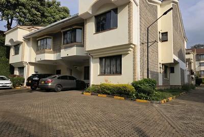 4 Bed House with En Suite at Grevillea