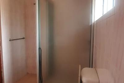 5 Bed Townhouse with En Suite in Lavington - 3