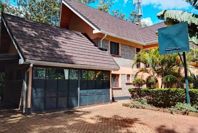 4 Bed House with En Suite in Karen - 2