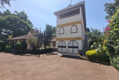 5 Bed House with Garden in Rosslyn