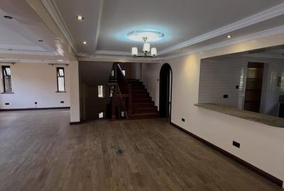 5 Bed Townhouse with En Suite at Kanjata Road - 3