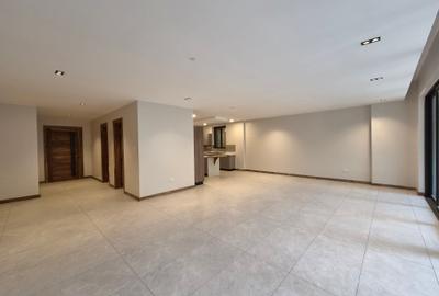 3 Bed Apartment with En Suite at Off Peponi Rd - 2