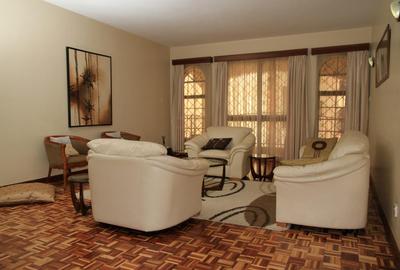 3 Bed Apartment with En Suite in Kilimani - 2