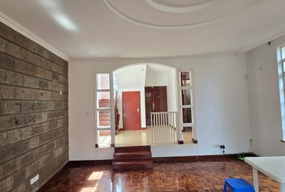 4 Bed Townhouse with En Suite at Rosslyn Garden - 3