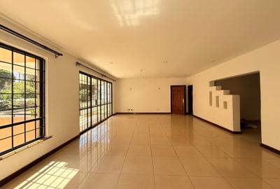 Serviced 3 Bed Apartment with En Suite in Westlands Area - 2