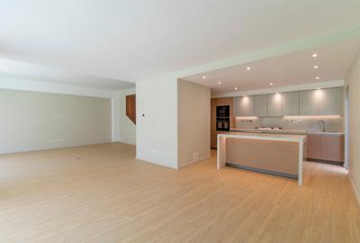 5 Bed Townhouse with En Suite at Westlands - 4