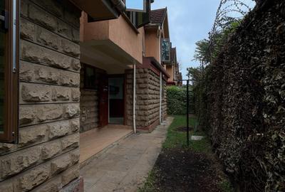 5 Bed Townhouse with En Suite at Othaya Road - 2