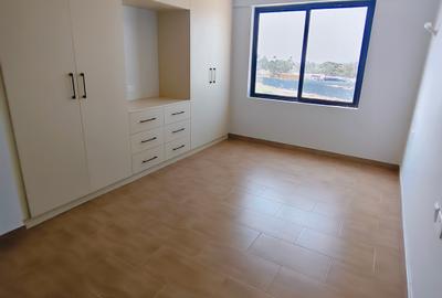 2 Bed Apartment with Swimming Pool in Garden Estate - 3