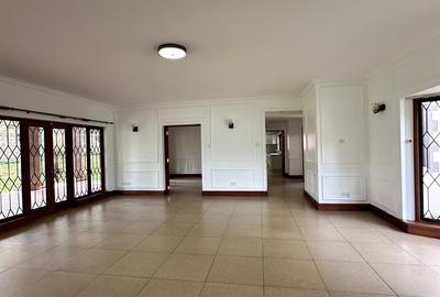 5 Bed House with Staff Quarters in Runda