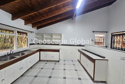 4 Bed House with En Suite in Runda - 4