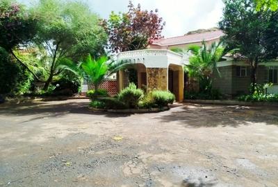 5 Bed House with En Suite in Muthaiga - 3