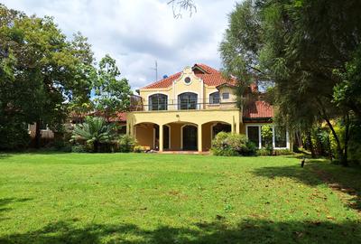4 Bed Townhouse with En Suite at Old Runda - 2
