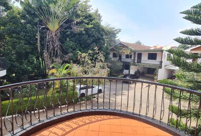 5 Bed Townhouse with En Suite in Kilimani - 3