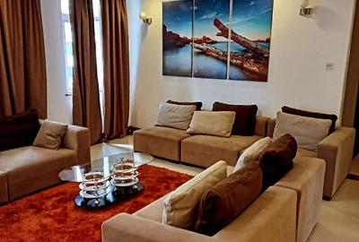 3 Bed Apartment with En Suite at Lavington - 4