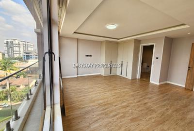 2 Bed Apartment with En Suite in Westlands Area - 4