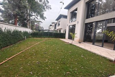 5 Bed Townhouse with En Suite in Runda