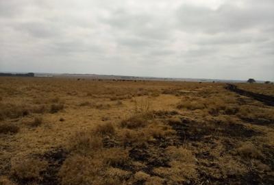 192 ac Land at Kiserian-Isinya Rd - 4
