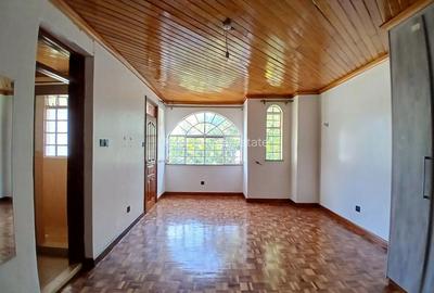 4 Bed Townhouse with En Suite in Lavington - 3