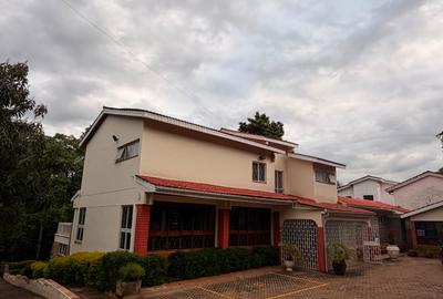 5 Bed House with En Suite in Gigiri