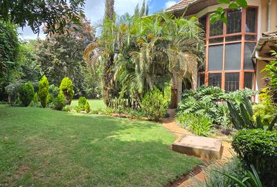 5 Bed Townhouse with En Suite in Runda - 3