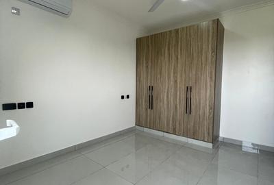 Serviced 3 Bed Apartment with En Suite in Nyali Area - 4