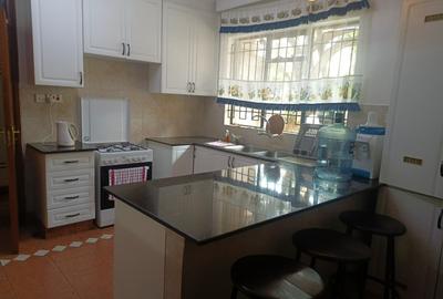 3 Bed Apartment with Swimming Pool in Kilimani - 2