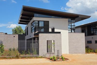 4 Bed Townhouse with Swimming Pool in Runda