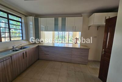 4 Bed House with En Suite in Runda - 4