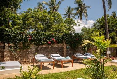 3 Bed Townhouse with En Suite at Greenwood Drive - 3