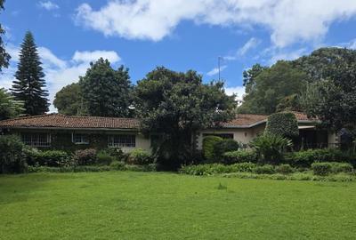 5 Bed House with En Suite in Kyuna - 3