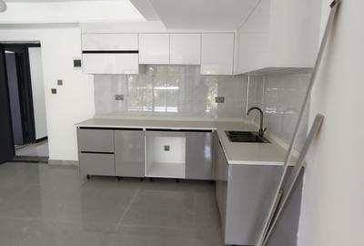 2 Bed Apartment with Swimming Pool in Kileleshwa - 3