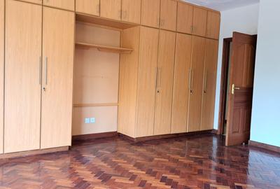 3 Bed Apartment in Kileleshwa - 3