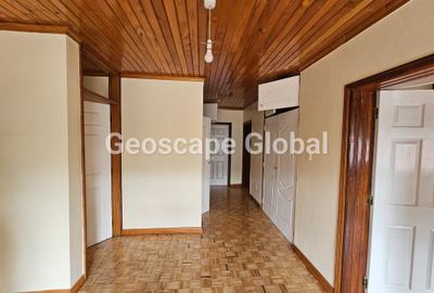 4 Bed House with En Suite in Karen - 3