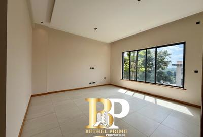 4 Bed Apartment with En Suite in Loresho - 3