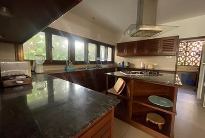 Serviced 3 Bed Apartment with En Suite in Nyali Area