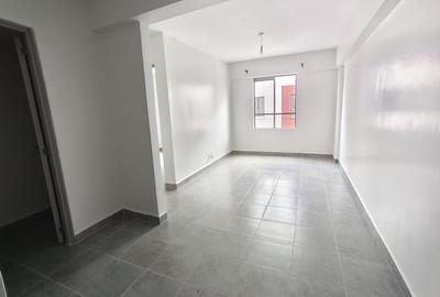 1 Bed Apartment with Swimming Pool in Garden Estate - 3