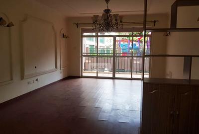 3 Bed Apartment with En Suite in Lavington - 4