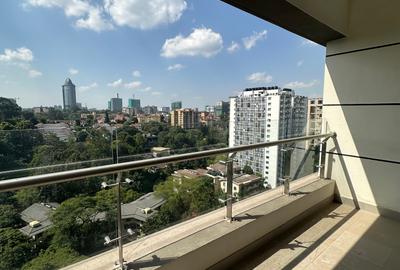 3 Bed Apartment with En Suite in Riverside - 4
