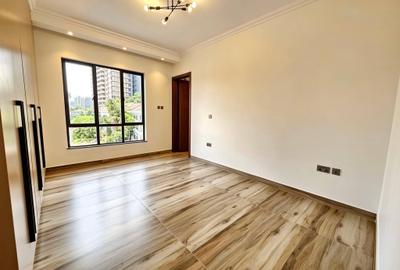 2 Bed Apartment with En Suite at Brookside - 4