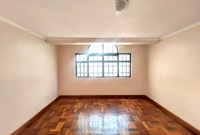 4 Bed Townhouse with En Suite in Lavington - 4