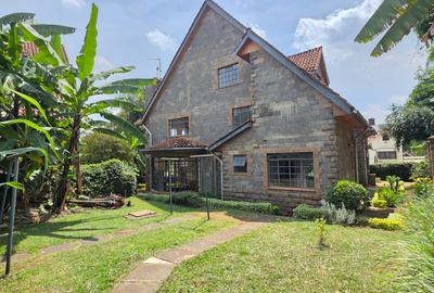 5 Bed Townhouse with En Suite at Lavington Green