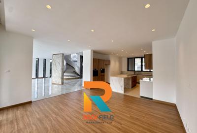 5 Bed Townhouse with En Suite at Off Redhill Road - 4