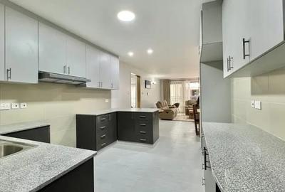 3 Bed Apartment with En Suite in Lavington - 4
