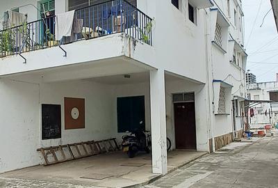 3 Bed Apartment with En Suite at Mombasa Cbd - 2