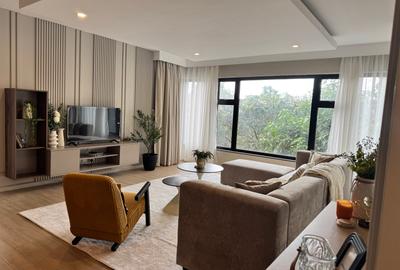 Serviced 2 Bed Apartment with En Suite in Lavington - 4
