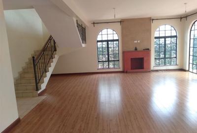4 Bed Townhouse with En Suite at Five Star Meadows - 2